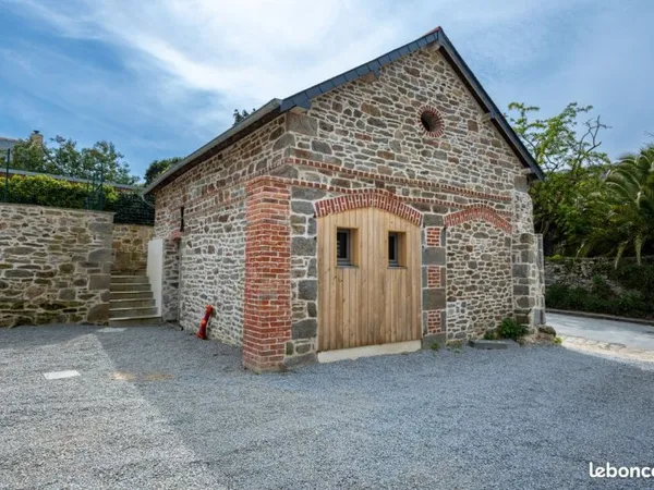 Maison en pierre rénovée Saint-Suliac