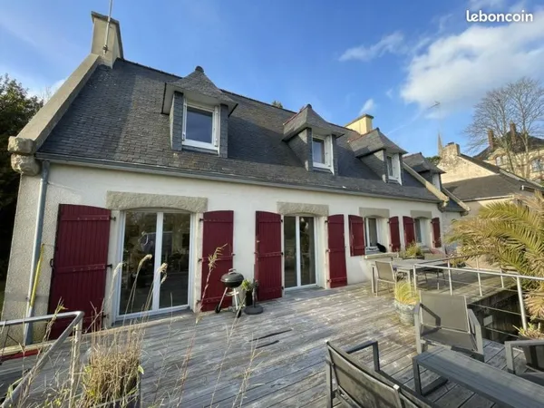 Maison 6 pièces 146 m²