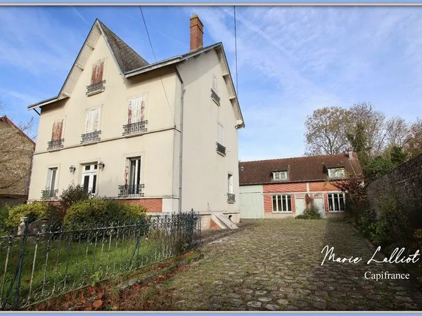 Maison Bourgeoise à vendre 8 pièces PUISEAUX, dépendances, garage, jardin clos, Piscinable, 5 chambr