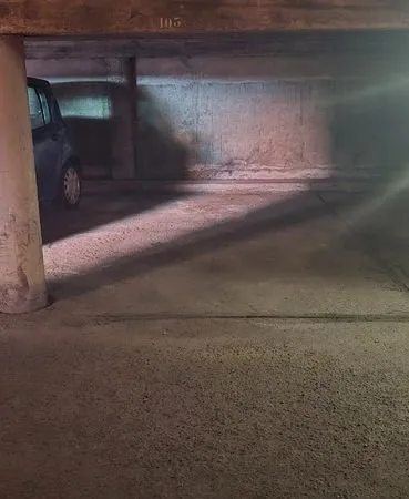 1 place de Parking a louer