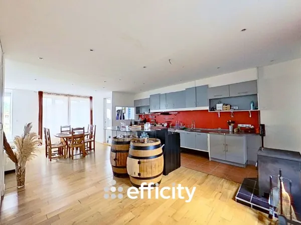 Maison 5 pièces 151 m²