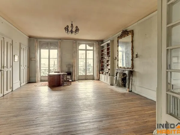 RENNES Place St Germain - Appartement bourgeois de 250m²