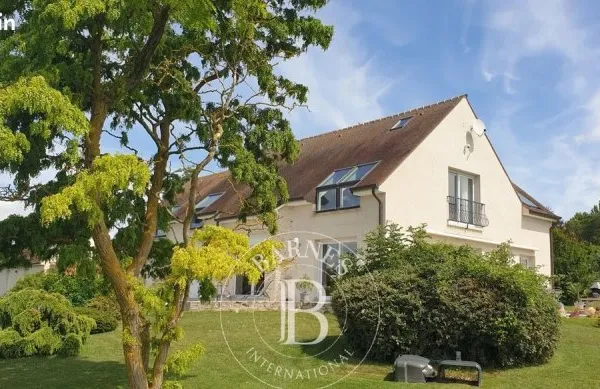 Propriété 8 pièces 300 m²