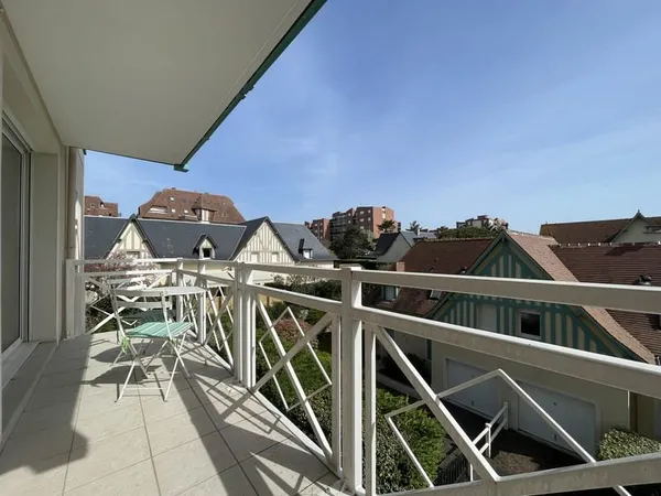 CABOURG à 2mn à pieds de la mer et 10mn du centre, bel appar