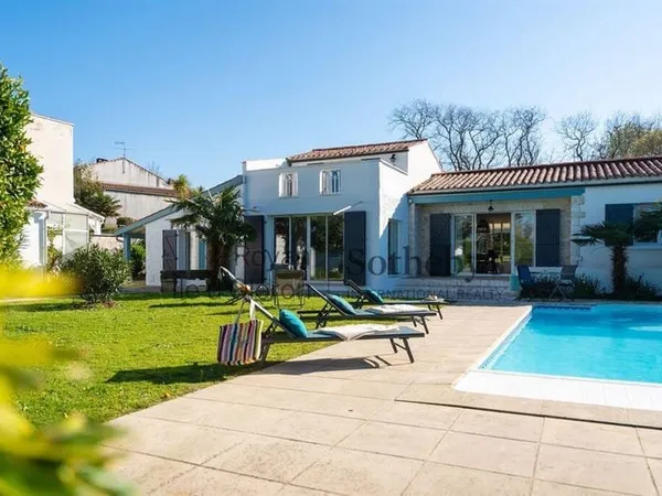 Maison 7 pièces 160 m²