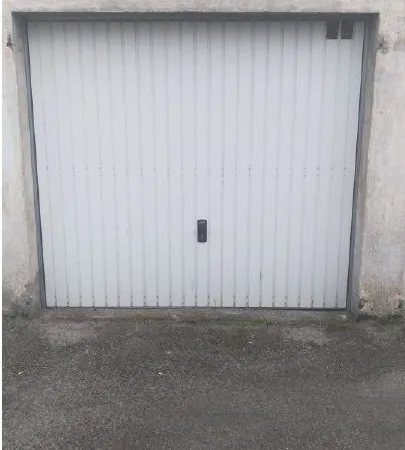 Location box / garage sécurisé
