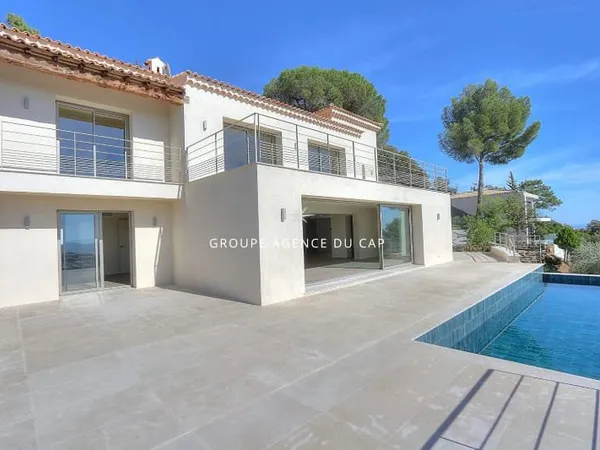 Villa 6 pièces 230 m²