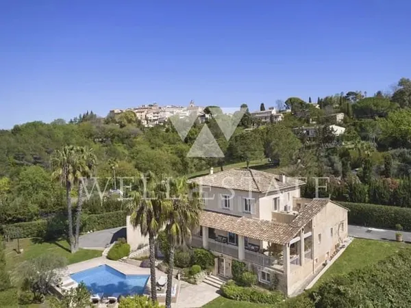 MOUGINS VILLAGE TRES RARE VILLA PROVENCAL AVEC VUE PANORAMIQUE