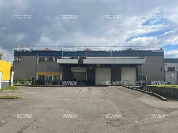 Local d'activité 3552 m²