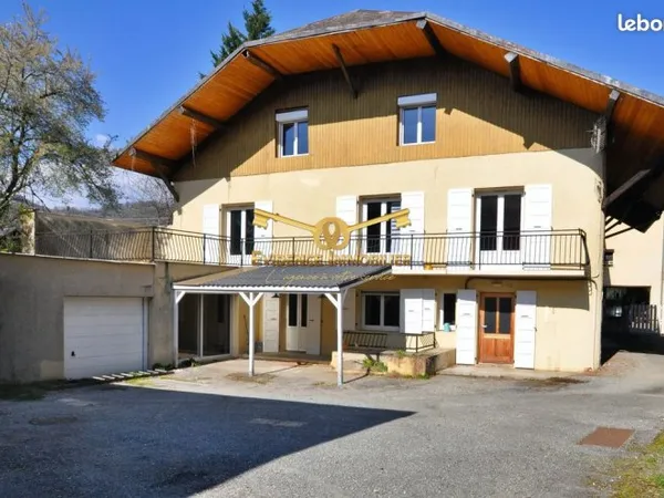 Maison 7 pièces 161 m²