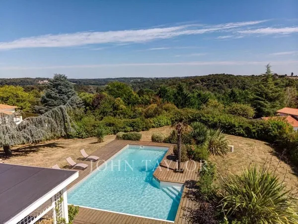 Vue exceptionnelle - Villa avec piscine 5 chambres - John Taylor