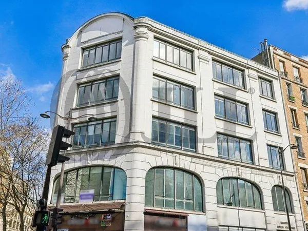 Bureaux 1156 m²