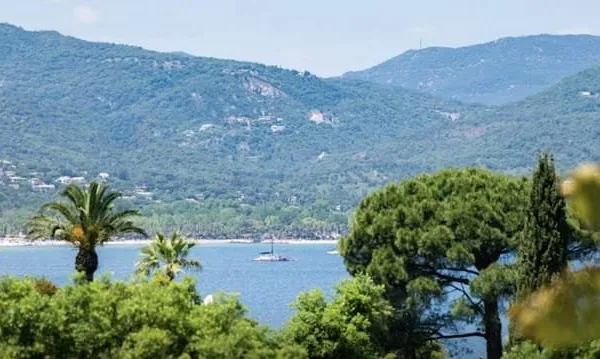 Villa 9 pièces 260 m²