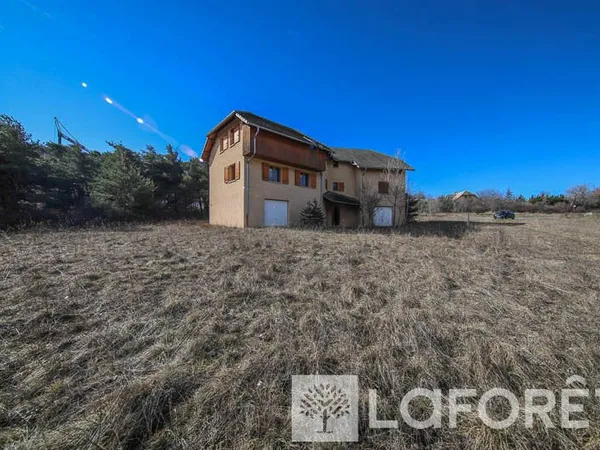 **MAISON 120 m² et TERRAIN 1329m² - CROTS