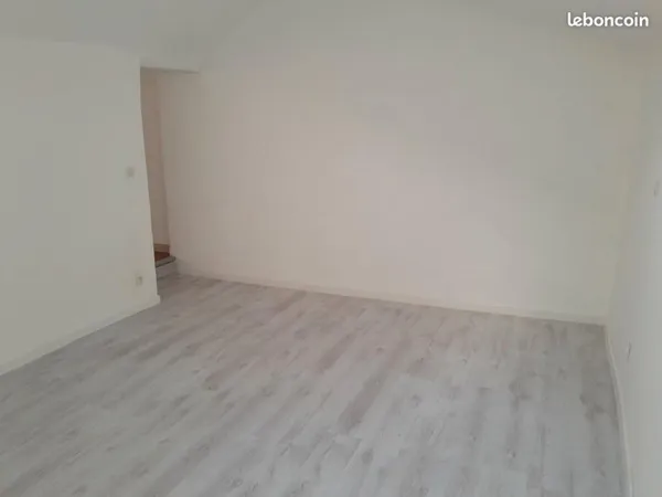Maison de village a louer