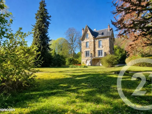 Maison 9 pièces 209 m²