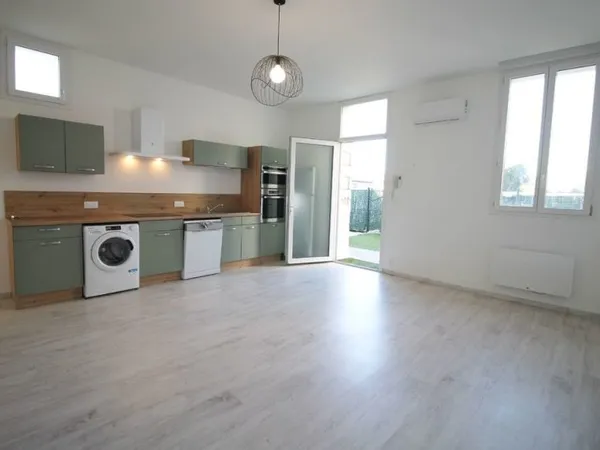 ROYAN centre - Appartement type 2 à 600M de la Plage