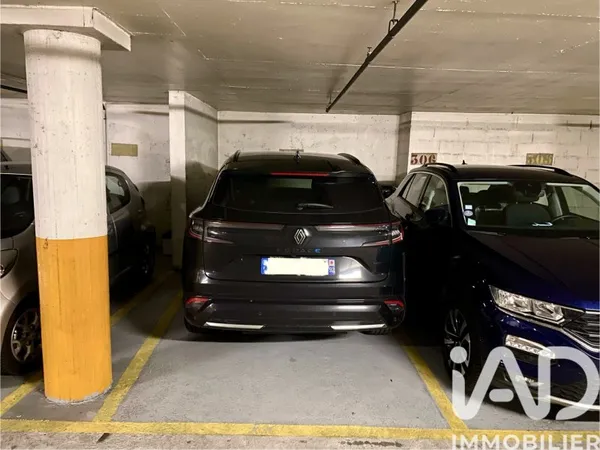 Parking 13 m²
