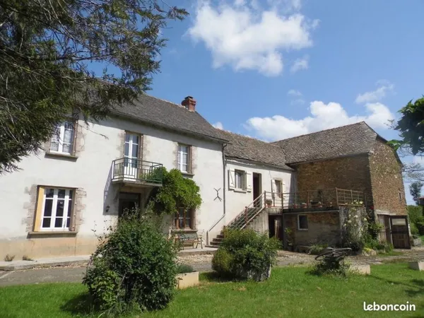 Propriété 11 pièces 144 m²