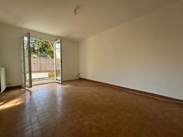 VILLENEUVE-LES-AVIGNON - MAISON T5 DE 88.12M² AVEC TERRASSE