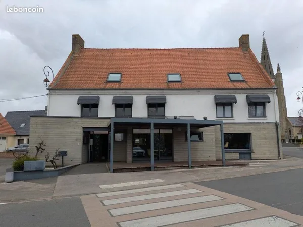 Local commercial 481 m² Bergues