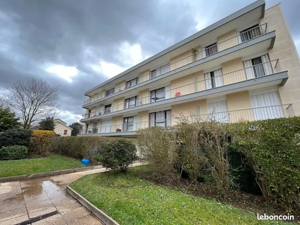 Studio 1 pièce 24 m²