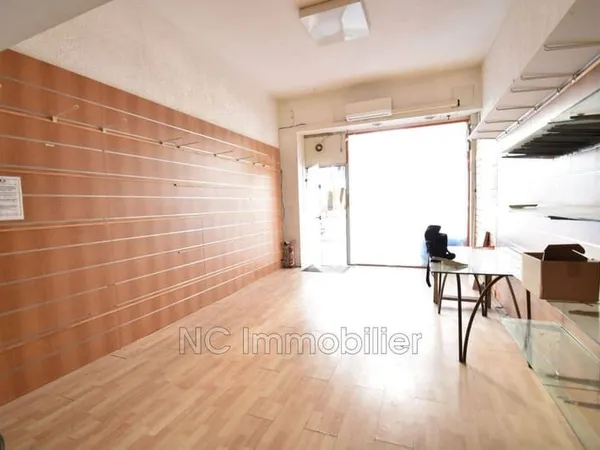 Local commercial 54 m²