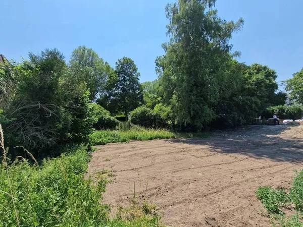 Terrain constructible 625 m²