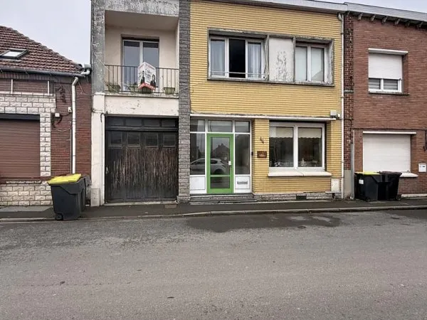 MAISON DE VILLE