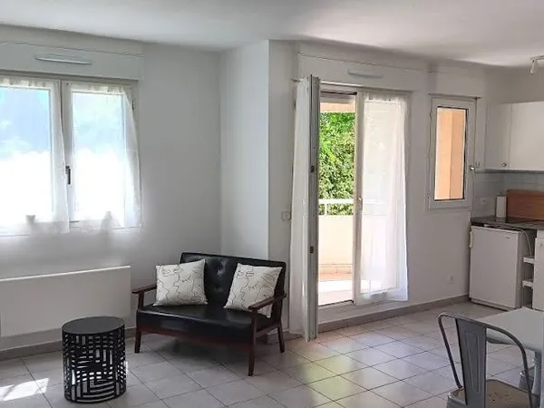 Studio 1 pièce 31 m²