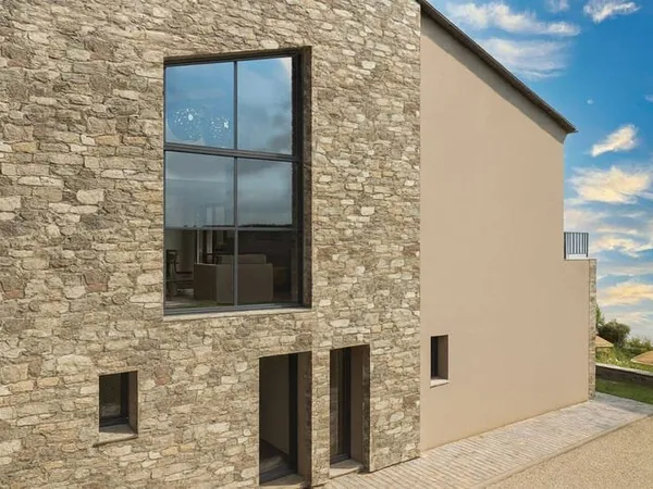 Maison 7 pièces 310 m²