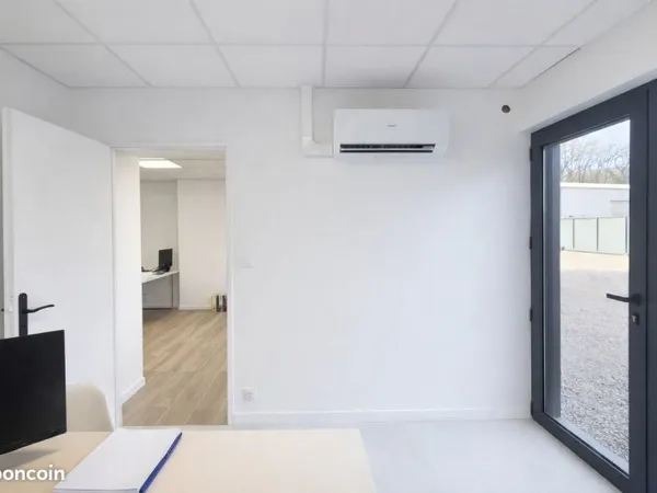 Bureau professionnel - climatisé - espaces partagés