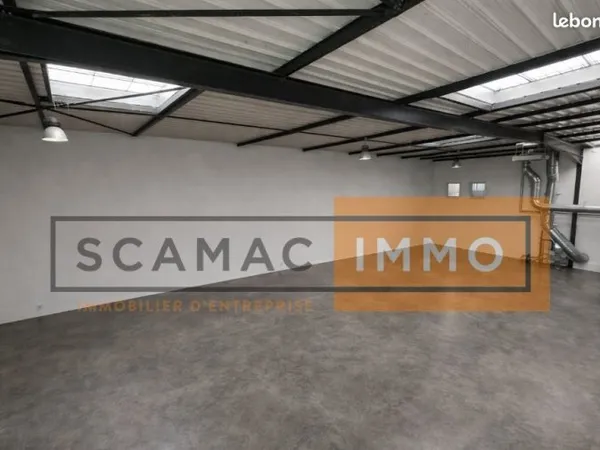 Local d'activité 580 m²