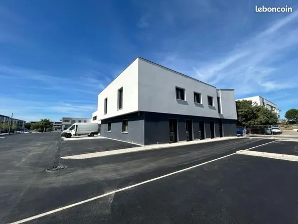 Bureaux 193 m²