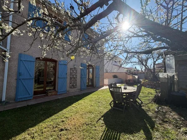 Maison 8 pièces 216 m²