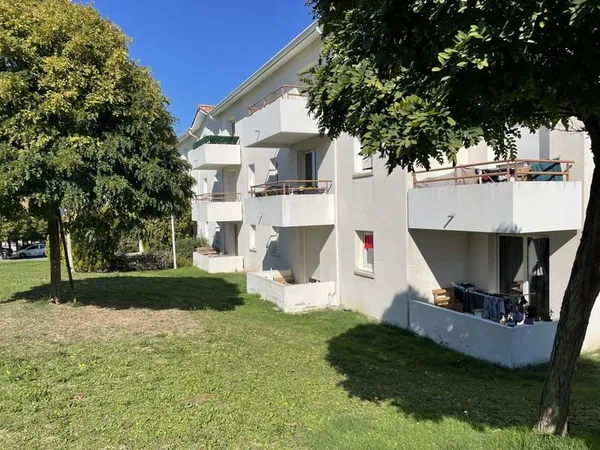 Appartement T2 à Blaye, vendu loué, idéal investissement loc