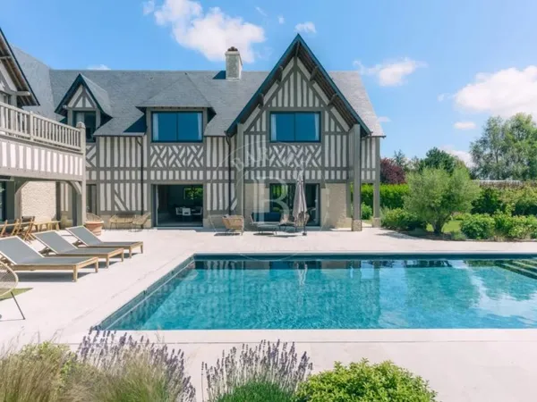 Propriété Tourgeville, 6 suites, dépendance, piscine et sauna