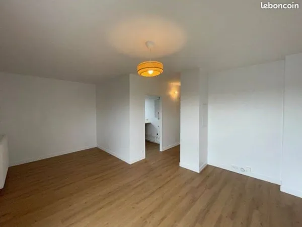Studio 1 pièce 35 m²