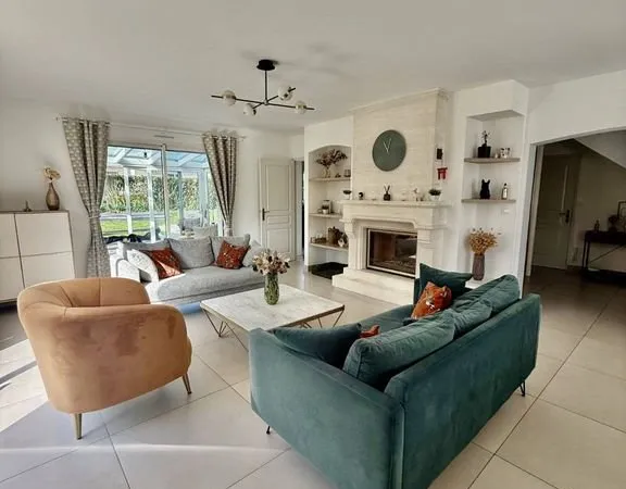Maison de luxe 7 pièces 170 m²