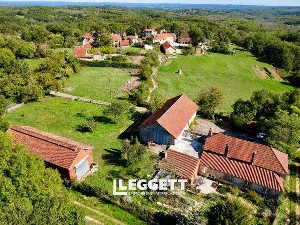 Maison 12 pièces 214 m²