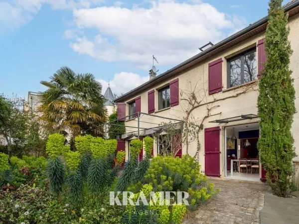 Maison 7 pièces 200 m²