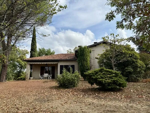 Belle villa située à proximité des commerces
