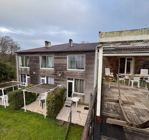 Immeuble de rapport de 390 m2 - 12 studio avec loggia