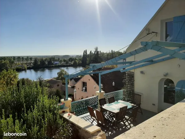 Maison atypique vue Seine