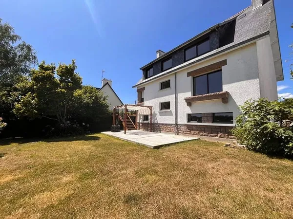A vendre à Concarneau maison familiale à 2 minutes des plages du
