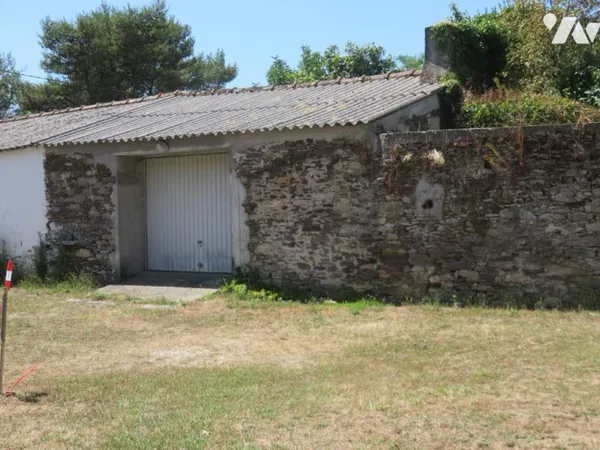 Terrain 993 m²