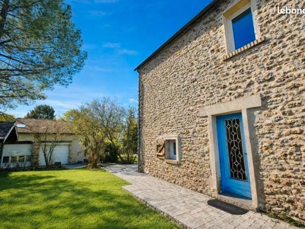 Maison + 2 logements
