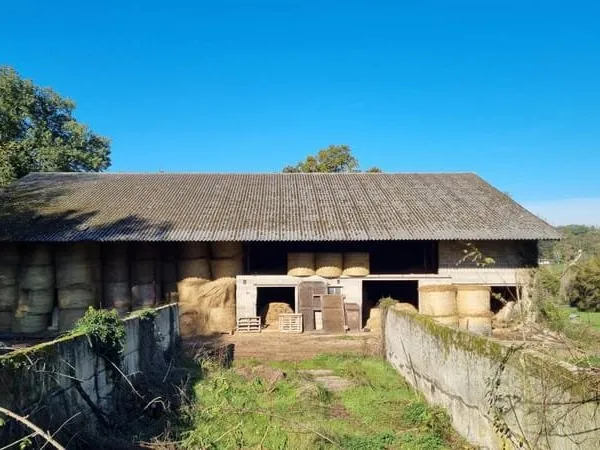 Hangar à VERGT