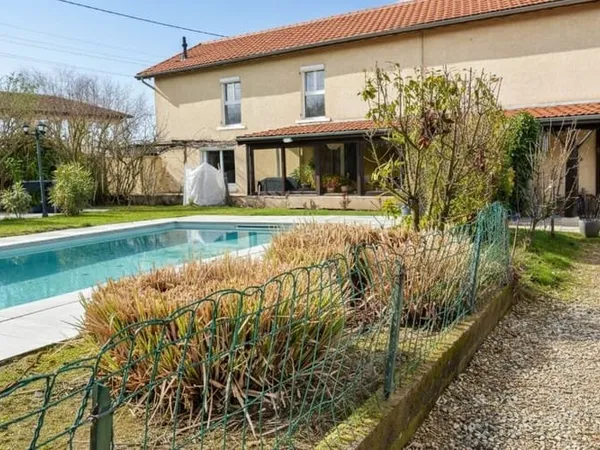 Maison 5 pièces 202 m²