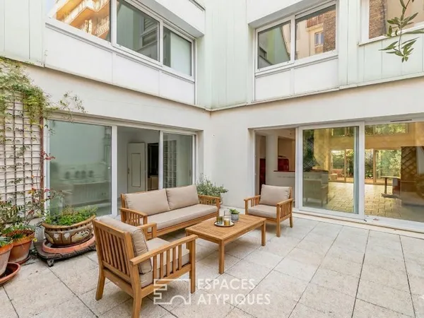Appartement traversant avec terrasses, quartier Convention